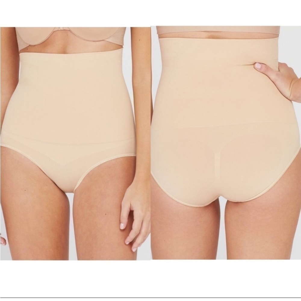 Assets By Spanx Shaping High Waist Panty Women’s Size Large New with tags!